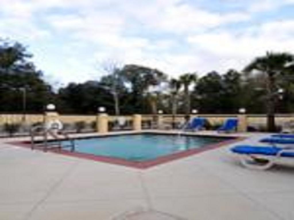 Days Inn By Wyndham Semmes Мобил Экстерьер фото