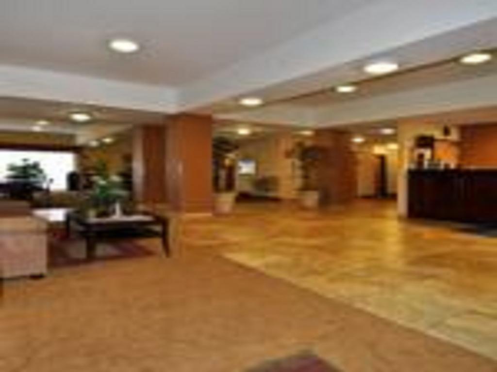 Days Inn By Wyndham Semmes Мобил Экстерьер фото