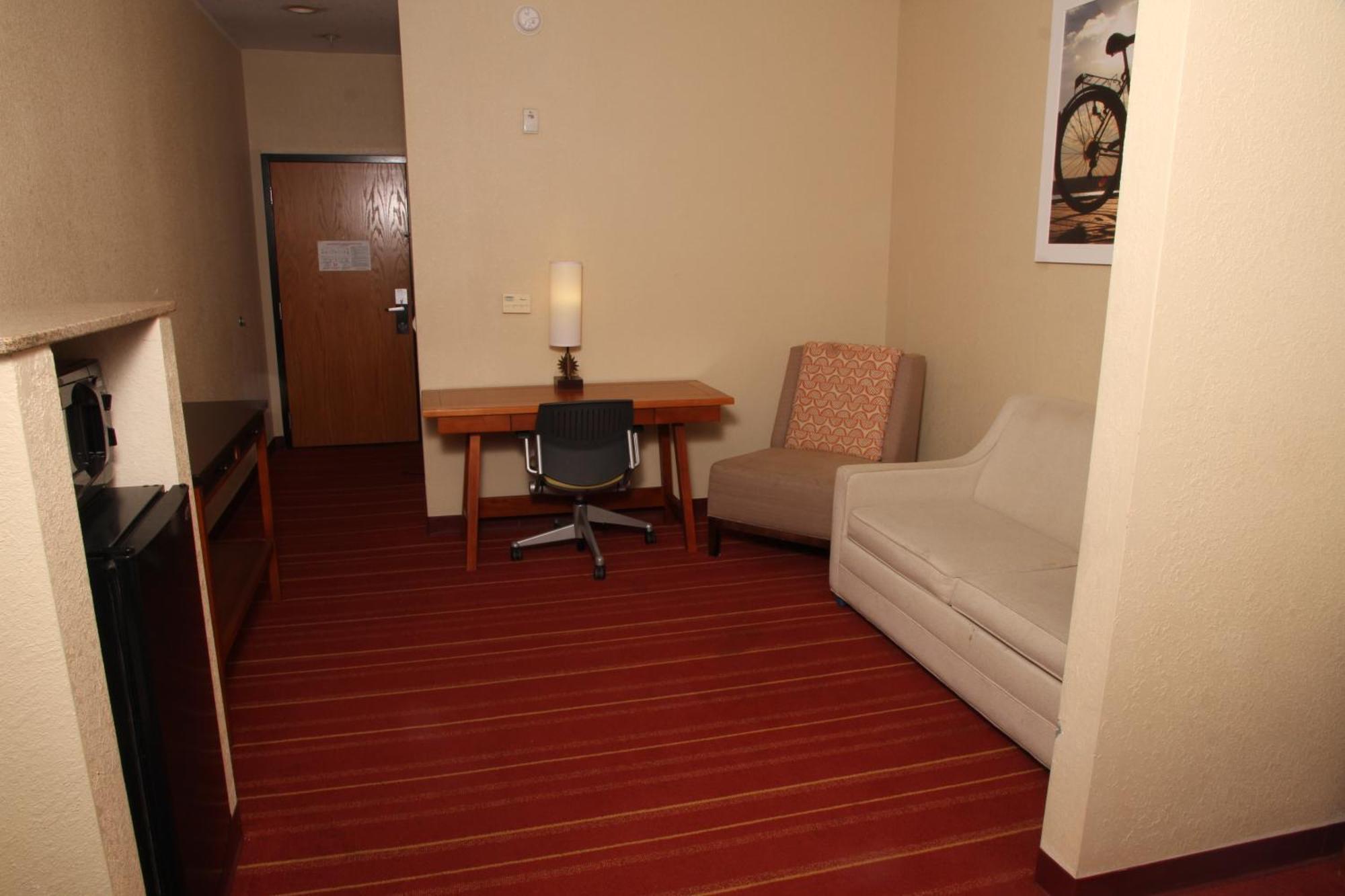 Days Inn By Wyndham Semmes Мобил Экстерьер фото