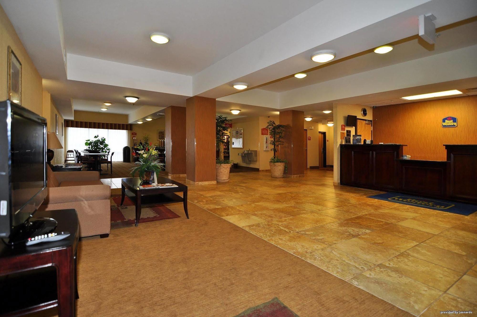 Days Inn By Wyndham Semmes Мобил Экстерьер фото